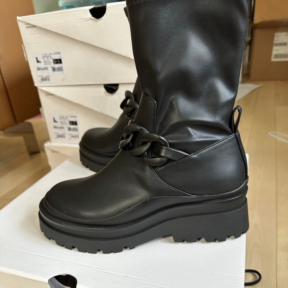 ALDO Grandiose Boots – Sleek Black Platform with Chain Detail - Picture 5 of 8